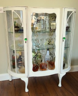 DIY Shabby Chic Liquor Cabinet2